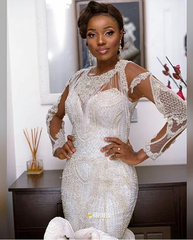 #HOTSHOTS: See The Bliss On This Nigerian Brides Face And The Dress ...
