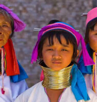 PICS: See How The Kayan Women Of Northern Thailand Women Stretch Their Necks With Metal Coils