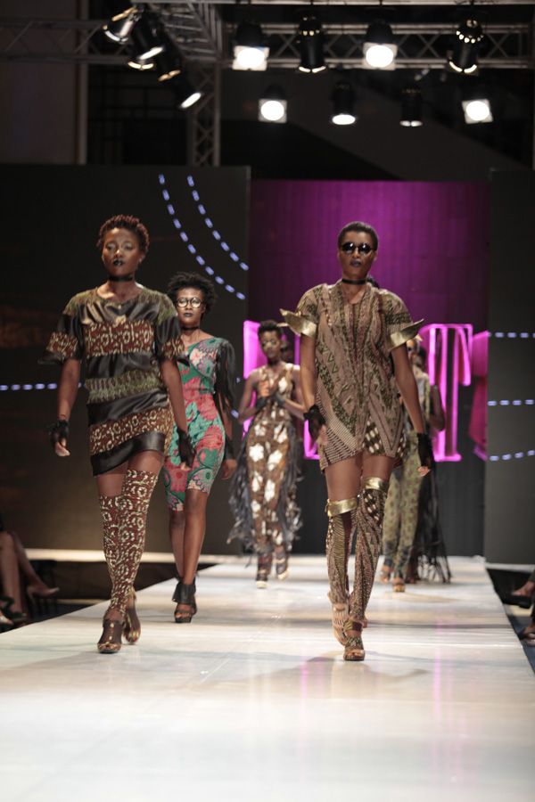VIDEO: Afriqan Apieron Vlisco Show @ Glitz Africa Fashion Week 2013 Day ...