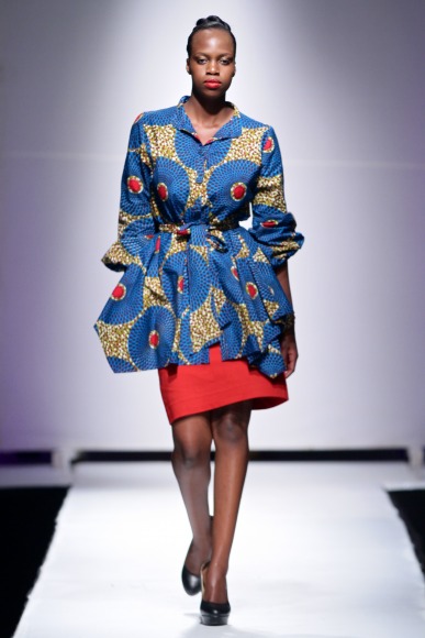 Nyaradzai  Zimbabwe Fashion Week 2013 (4)