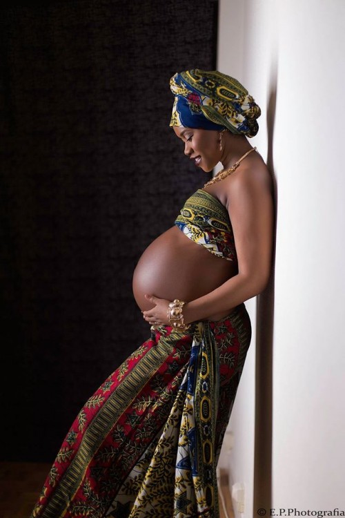 beautifully pregnant african woman (2)